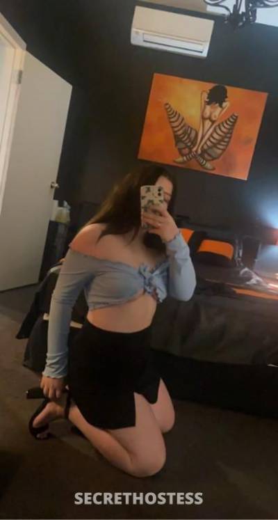 Sexy Curvy Young Tessa – New Perth Escort in Perth