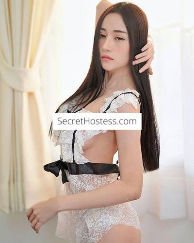 22 year old Thai Escort in Melbourne Passionate Donut Sexy Thai Girl In/Outcall