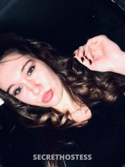 24 year old Escort in Memphis TN Its Almost X-mas You Should Visit With Santas Helper Lets 