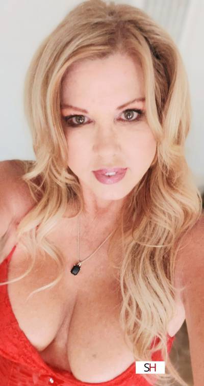 Chase in the Valley - Classy, Normal, Sherman Oaks 40 year old Escort in Los Angeles CA