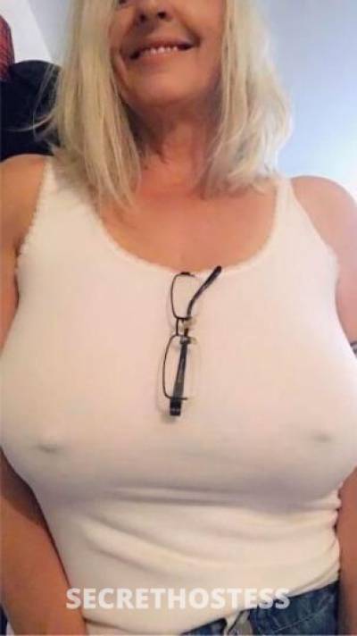 46Yrs Old Escort Rochester NY Image - 0