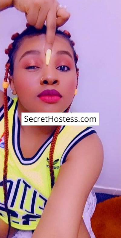 25 Year Old Ebony Escort Doha Brown Hair Brown eyes - Image 1