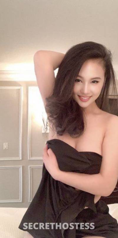 22 Year Old Asian Escort Nashville TN Dark Hair - Image 5