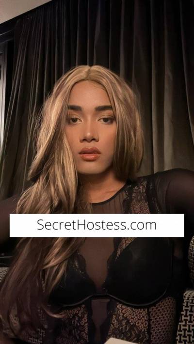 20 year old Escort in Southbank Melbourne Ebonn