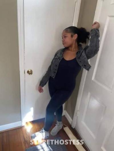19 year old Escort in Charlotte NC let be your freaky Friday slut outcalls only