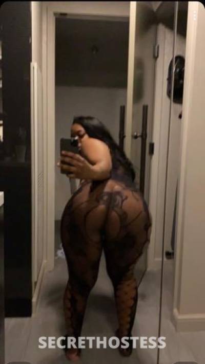24 year old Escort in Charlotte NC ALL 3 available
