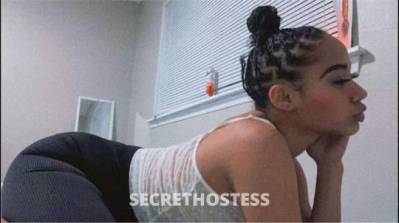 20 year old Escort in Oklahoma City OK discreet classy young woman looking for a financially 