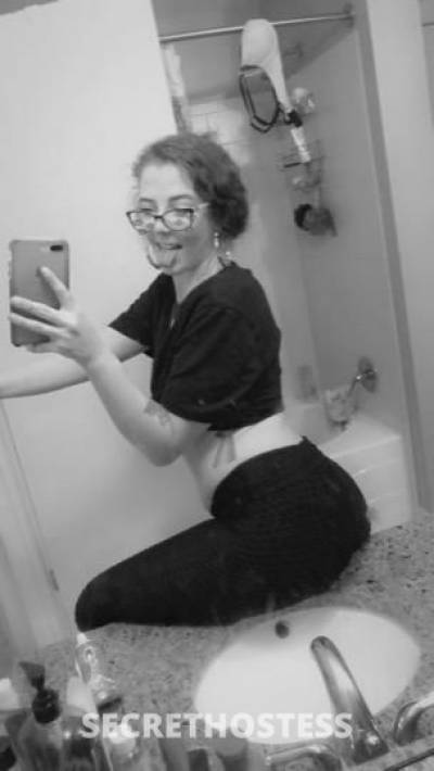 22 year old Escort in Charlotte NC CURLY HAIR CUTIE Come relax and play with your favorite girl