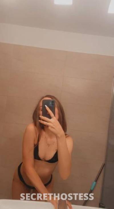 25 year old Escort in Buffalo NY Special services Incall outcall