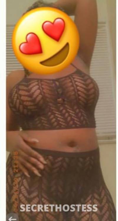 26 year old Escort in Buffalo NY Come get between these warm thick thighs on this cold night