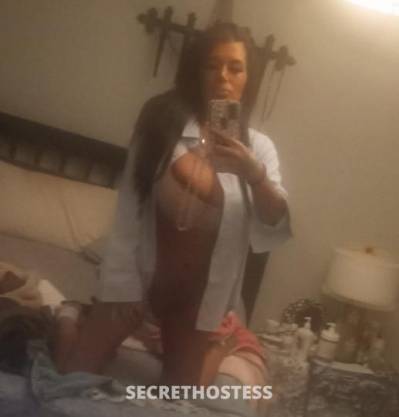 33 Year Old Escort Manhattan NY Green eyes - Image 2