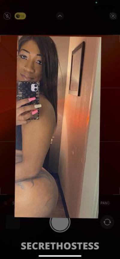 40 year old Escort in Detroit MI Perfect body with a face to match