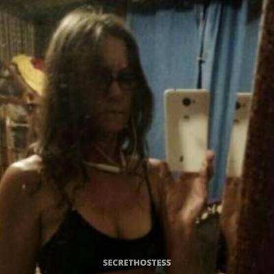 41 year old Australian Escort in Brisbane Let me worship your cock