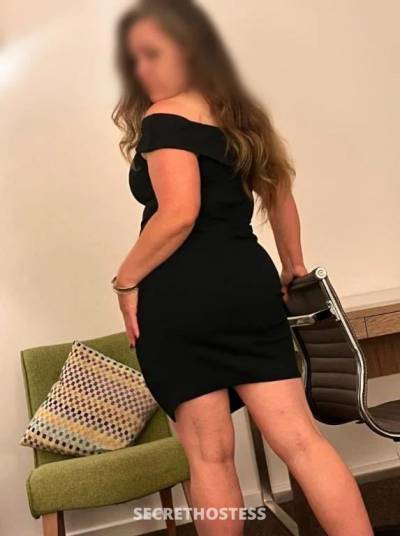 5 Star Aussie Cougar in Perth