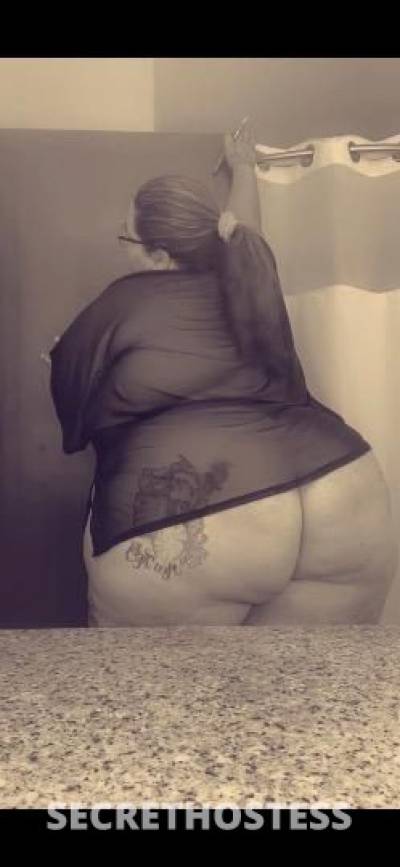 28 year old Escort in Detroit MI Harper Woods Area Incalls Outcalls come see marie