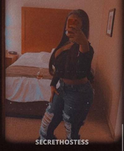 23 year old Escort in Detroit MI Deep wet passionate throat fat wet pink pussy dont play with