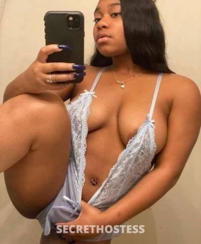 27 year old Escort in Louisville KY I m always wet come have a taste of my sweet pu$$y Im 