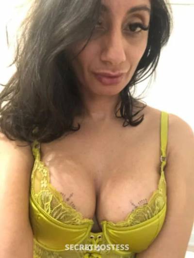 39 year old Escort in Brisbane Gypsy Zareen – 39