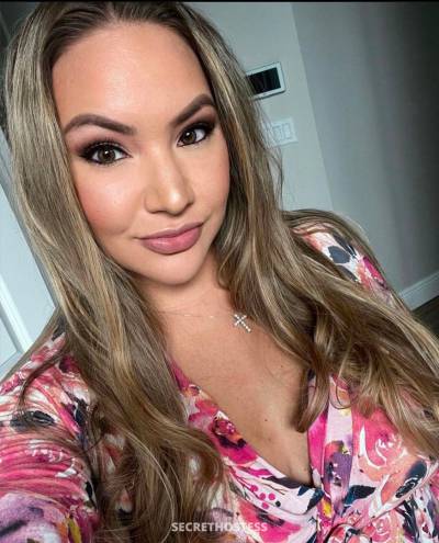 36 year old Escort in Chicago IL Dinner ? night out, bills on me...?am not a prostitute