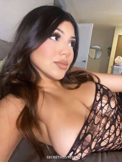 22 year old Latino Escort in Bowie DC 22 year old thottie available for fun Snapchat helenanna2021