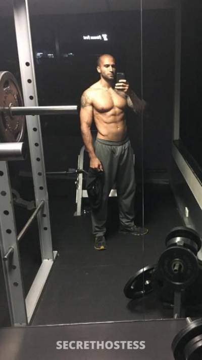 35 year old Escort in Templestowe Lower Melbourne Gentleman (ESCORT &amp; DATES FOR LADIES