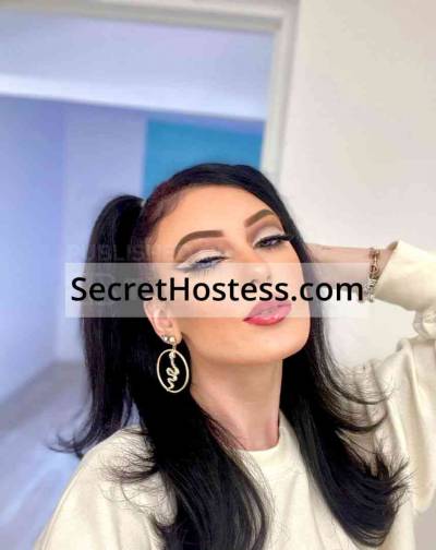 18 Year Old Hungarian Escort Helsinki Black Hair Blue eyes - Image 7