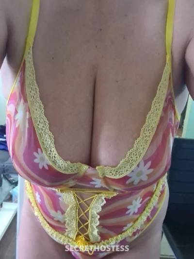 Elite mature lady. Large natural breasts in Sydney