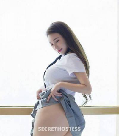 19 Year Old Asian Escort Vancouver - Image 2