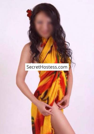 32 Year Old Caucasian Escort Bratislava Brown Hair Green eyes - Image 4