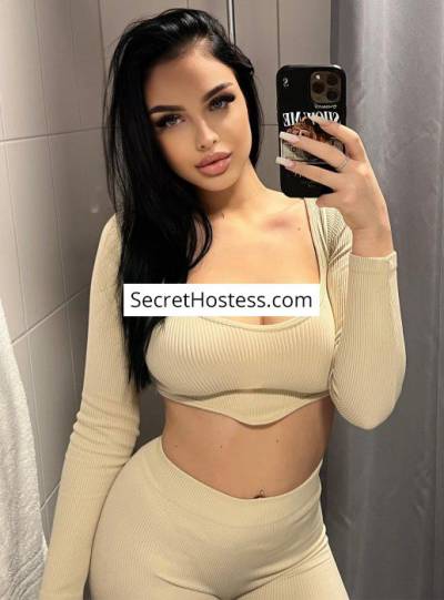 20 Year Old Caucasian Escort Reykjavik Black Hair Green eyes - Image 6