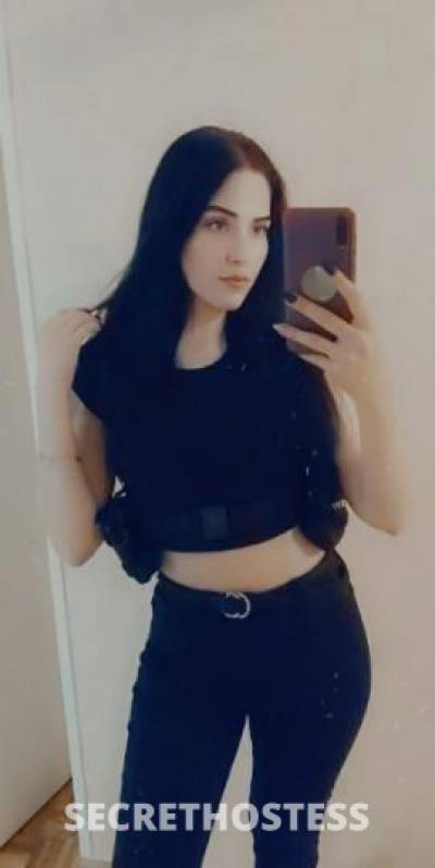23 year old Escort in Chicago IL Can you fuck me untill i cum
