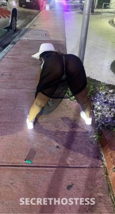 24 year old Escort in Chicago IL Incalls only