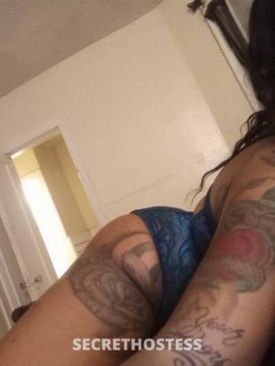 30 year old Escort in Chicago IL The Weekend is here cum let me help you unwind from the long