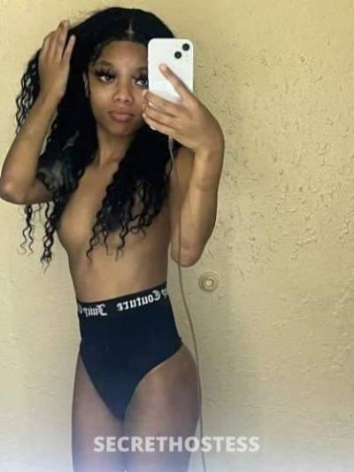 23 year old Escort in Savannah GA Who has percsNew in Town 30Min Specials ask about my 2girl 