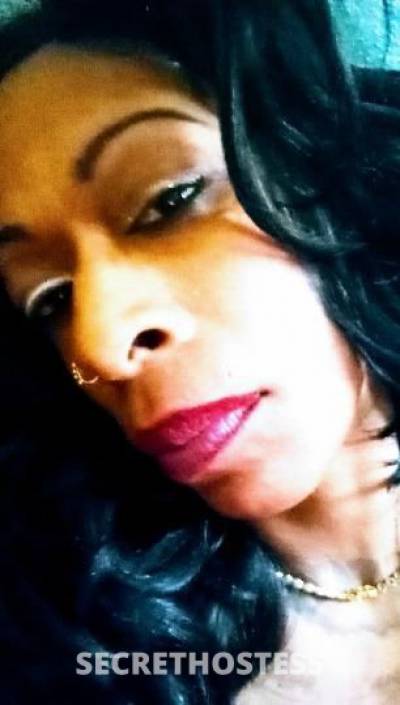 40 year old Thai Escort in Atlanta GA 50 Discount off regular price Arrive within 30 mins of 