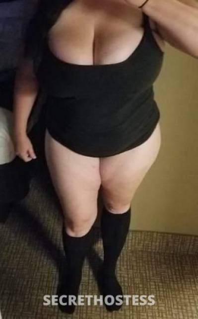 40M Busty BBW MILF with a nice booty in Orlando FL