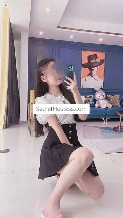 Taiwanese girl Available in Perth