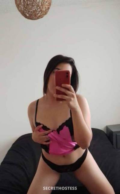 24 Year Old Asian Escort Montreal - Image 4
