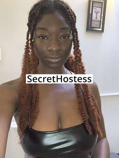 21 Year Old American Escort Chicago IL - Image 2