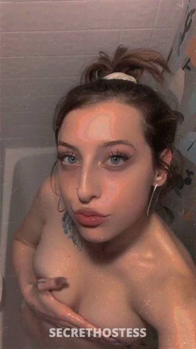 24 year old Escort in Yellowknife Hookup sex tonight