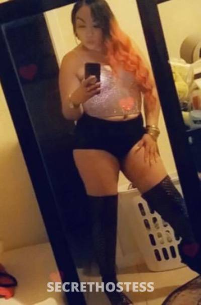 25 year old Filipino Escort in San Diego CA Lovely big booty filipino
