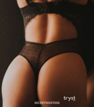 20 Year Old Mixed Escort Vancouver Dark Hair Brown eyes - Image 9