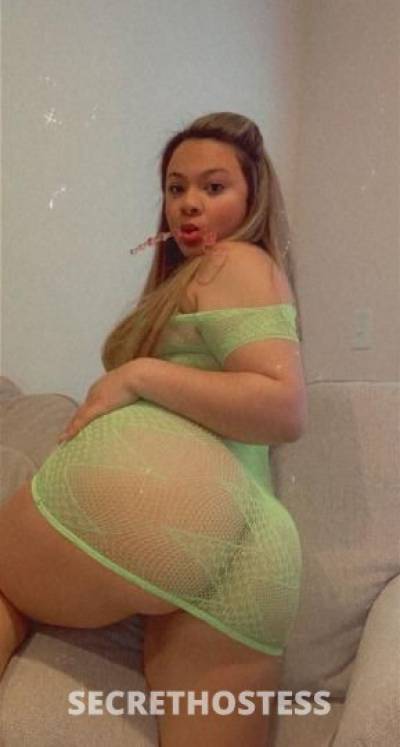 Super Horny &amp; Queen girl Available for Incalls & 28 year old Escort in Rochester NY