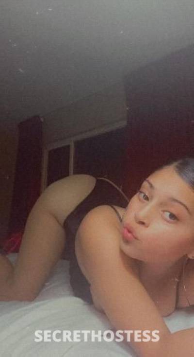 Candy 21Yrs Old Escort Oakland CA Image - 1