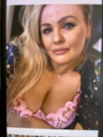 38 year old Escort in Perth Would love to catch up