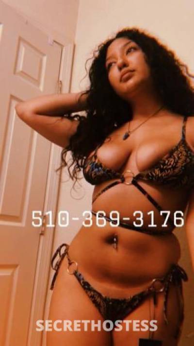 hey love im new in town cute sexy curvy latina in Oakland CA