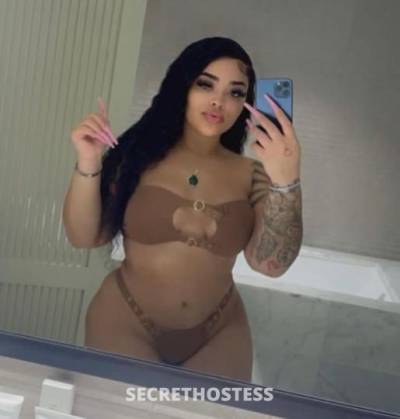 22 Year Old Colombian Escort Phoenix AZ - Image 4