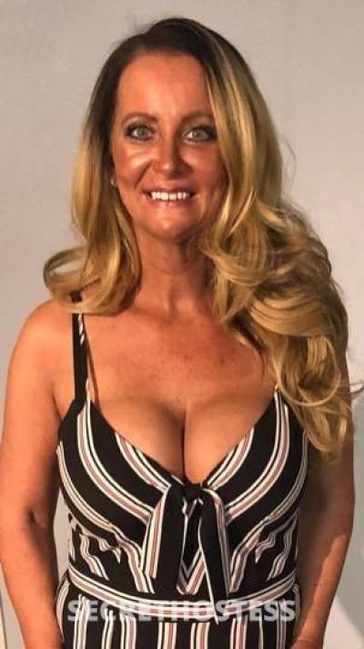 35Yrs Old Escort Phoenix AZ Image - 1