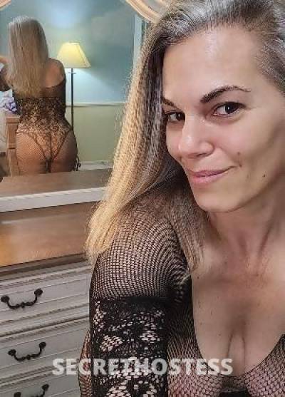 37 year old Escort in Abilene TX Ready for fun and 37 Discreet sex with a young or older men 