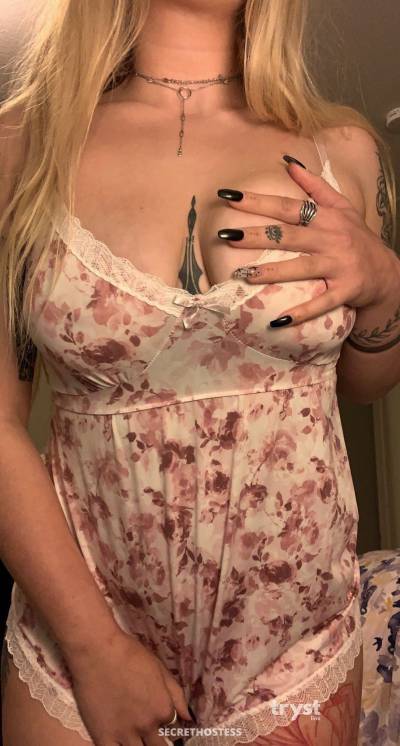 18Yrs Old Escort Size 8 162CM Tall Asheville NC Image - 13